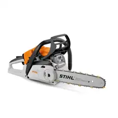 P&aring;litelig og brukervennlig motorsag med enkel start og hurtig kjedestramming