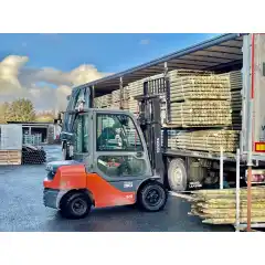 Spissede trykkimpregnerte kvalitetsstolper furu - klasse NTR A<br />
 