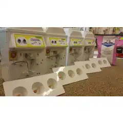 For oppforing av kopplam.